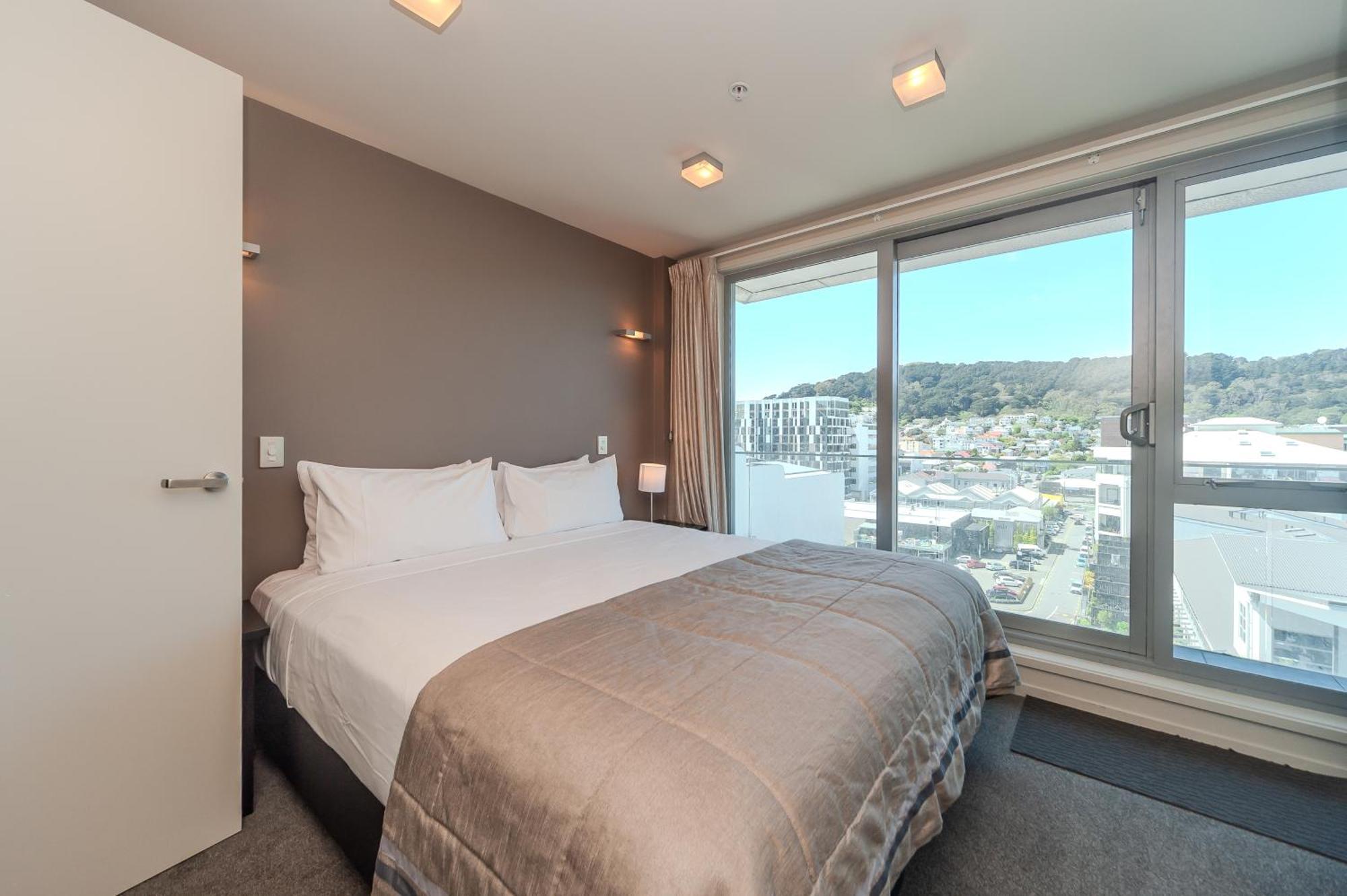 70 Tory Aparthotel Wellington Exteriör bild