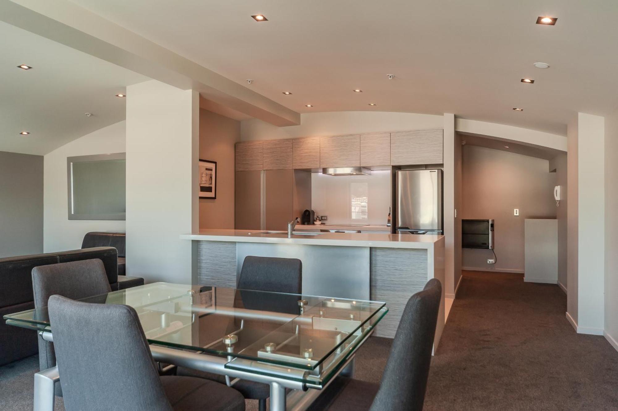 70 Tory Aparthotel Wellington Exteriör bild
