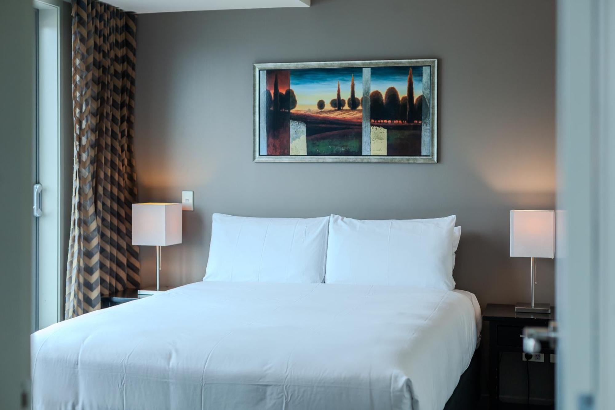 70 Tory Aparthotel Wellington Exteriör bild