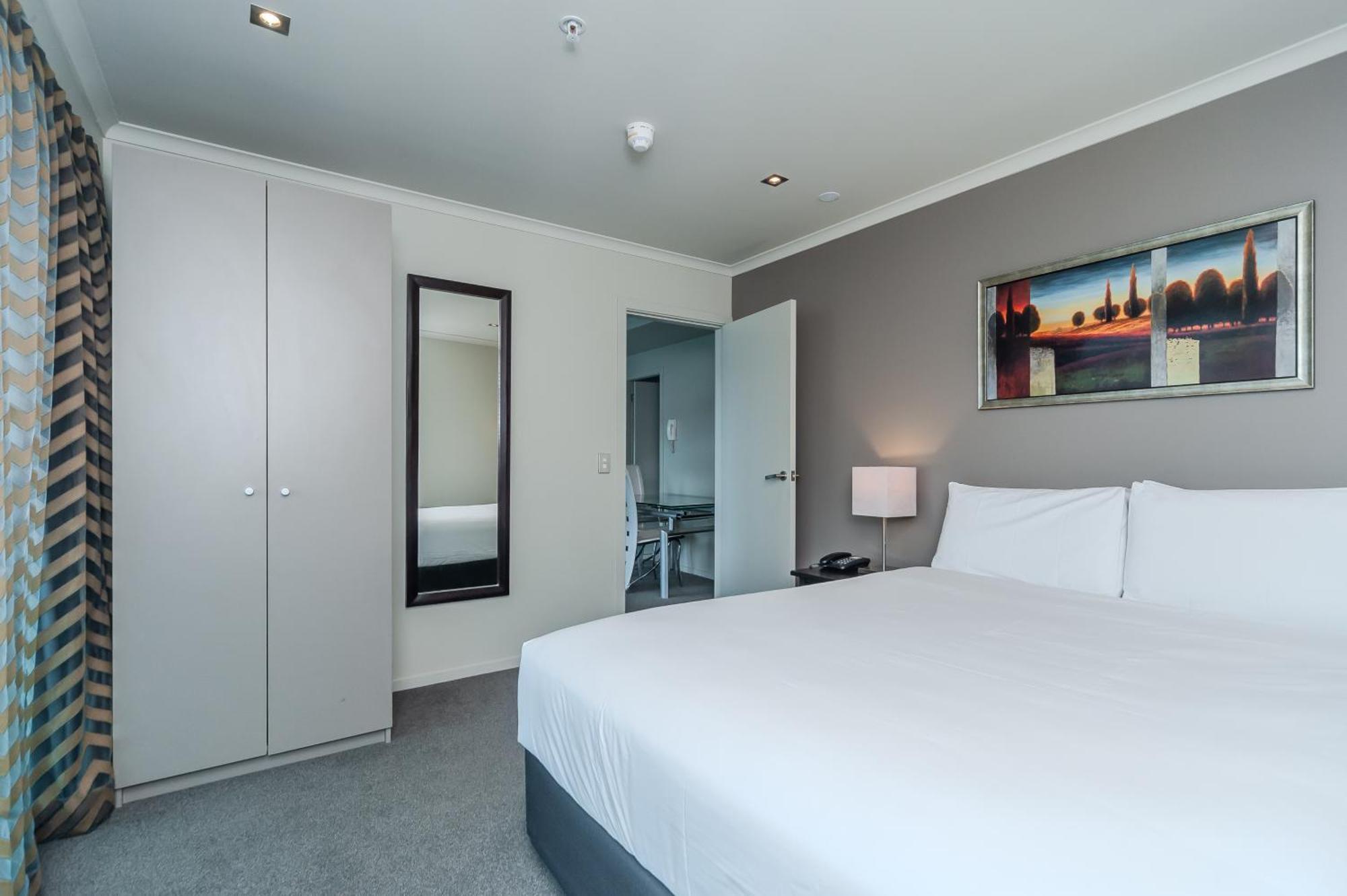 70 Tory Aparthotel Wellington Exteriör bild